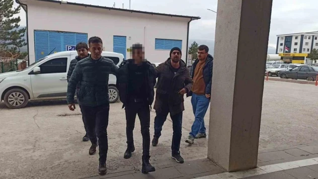 Konya'da uyuşturucu ticaretinden aranan şahıs yakalandı