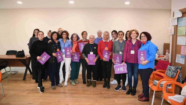 Konyaaltı'nda 'Kadının İnsan Hakları Eğitimi Programı' eğitimi