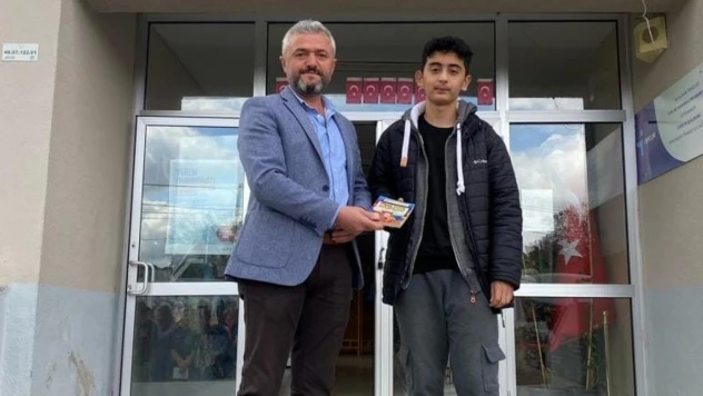 Köyceğiz'de 'En Güzel Cümle Yarışması'nın birincisi 'Bolat' oldu
