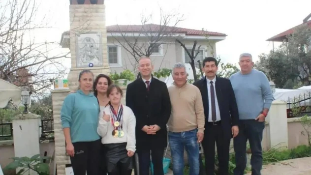 Köyceğiz Kaymakamı Maslak, özel sporcu Oral'a başarılar diledi