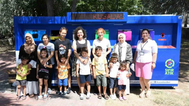 Kuşadalılar Mobil Atık Getirme Merkezi'ni çok sevdi