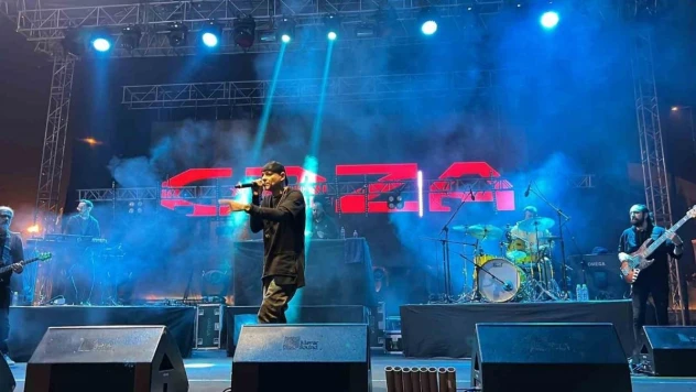 Kuşadası Belediyesi Ceza ile 'Yaza Veda' konseri düzenleyecek