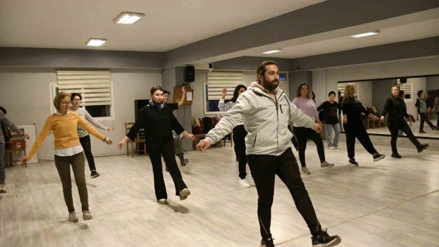 Kuşadası Belediyesi Dans Sanatları Akademisi Spor Kulübü açıldı