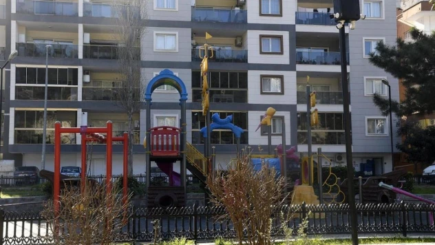 Kuşadası Belediyesi parkları güvenlik kamerası ile donatıyor