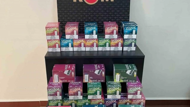 Kuşadası'nda elektronik sigara operasyonu