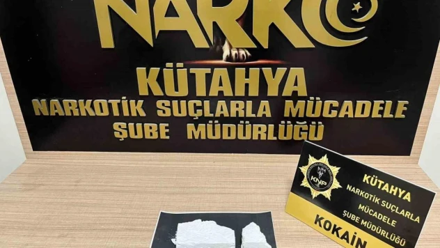 Kütahya'da 395,85 gram taş kokain ele geçirildi