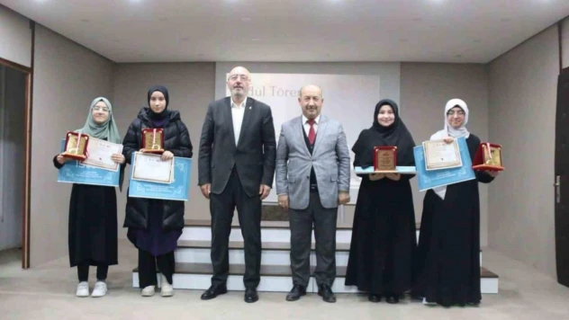 Kütahya'da İmam Hatip Okulları kızlar arası Mesleki Yarışmaları