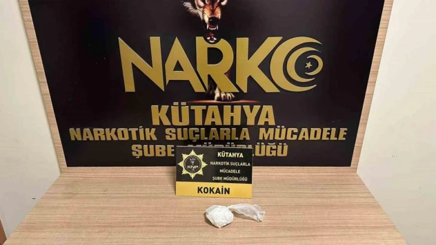 Kütahya'da üzerinde uyuşturucu bulunan yolcu tutuklandı