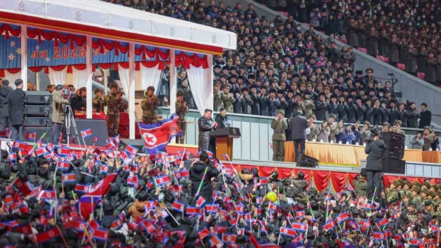 Kuzey Kore'de yeni yıl coşkusu: Kim Jong-Un'dan birlik mesajı