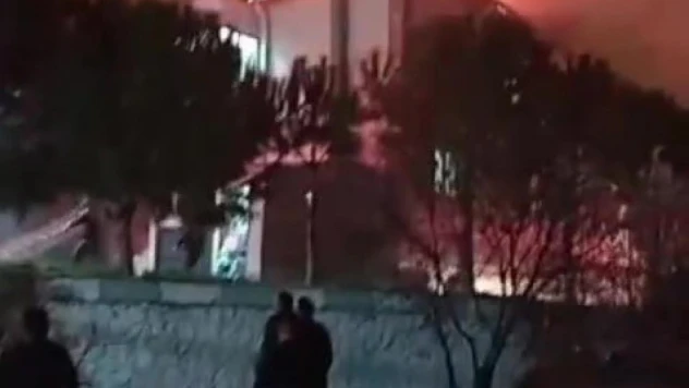 Lojmanda çıkan yangın korku ve paniğe neden oldu