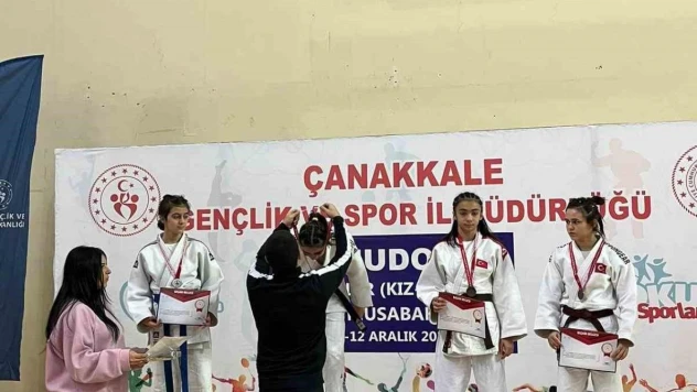 Lüleburgazlı öğrenci bölge birinciliğini kazandı