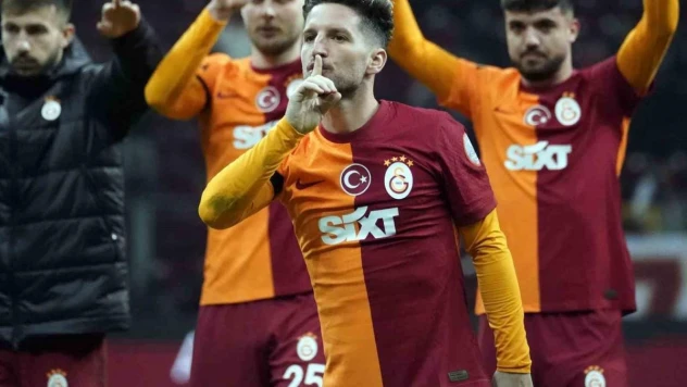 Maç sonu 3'lüsü Dries Mertens'ten