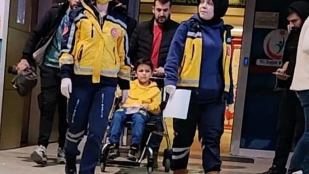 Madeni parayı yutan 7 yaşındaki çocuk hastaneye kaldırıldı