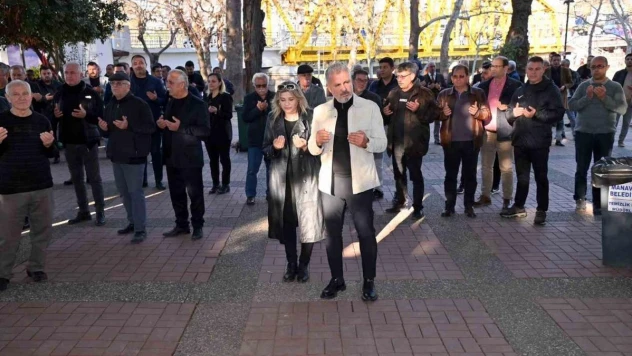 Manavgat Belediyesi depremde hayatını kaybedenleri andı