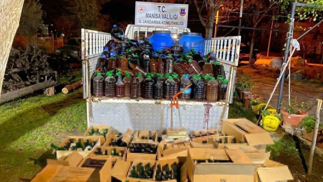 Manisa'da 2 bin litre kaçak alkol yakalandı