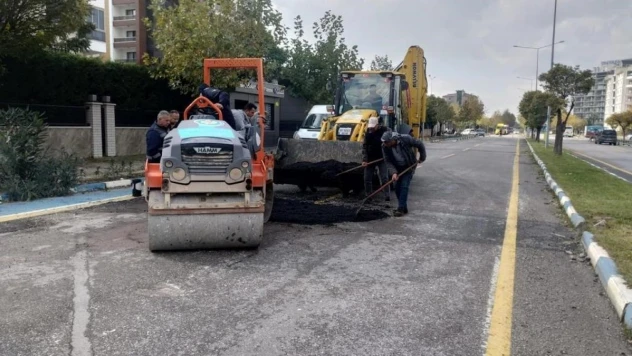 Manisa'da 3 bin 200 kilometrelik yol ağında bakım yapıldı
