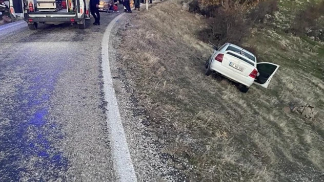 Manisa'da iki otomobilin karıştığı kazada 1'i çocuk 8 kişi yaralandı