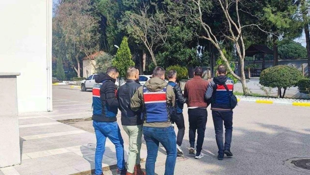 Manisa'da terör operasyonu: 2 gözaltı