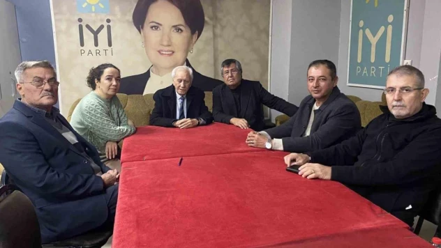 Manisa İYİ Parti'de istifa depremi