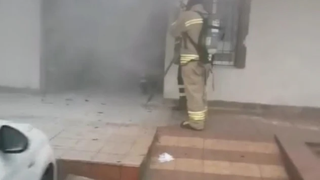 Mardin'de binanın elektrik panosunda çıkan yangın paniğe neden oldu