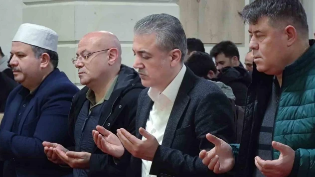 Mardin'de şehitler için sabah namazı sonrası dua programı