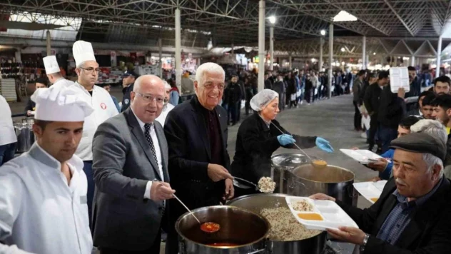 Menteşe Belediyesi'nden her gün 3 bin kişilik iftar yemeği