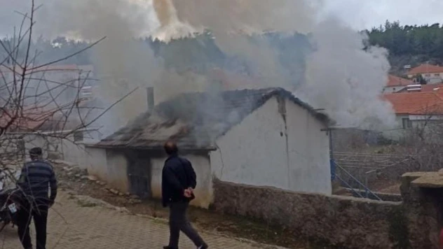 Menteşe'de ev yangını