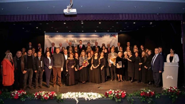 Mersin'de 'Sivil Toplumun Sesi Çok Sesli Korosu' kuruldu