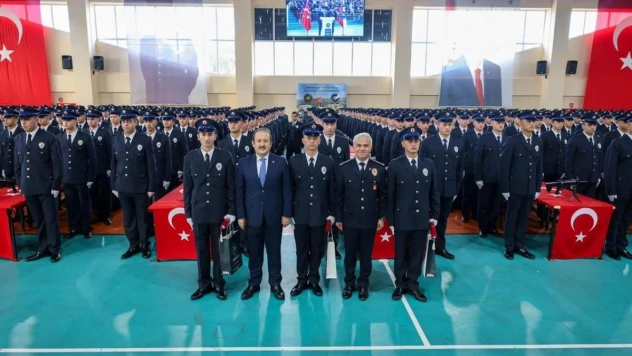 Mersin'de 446 polis adayı mezun oldu