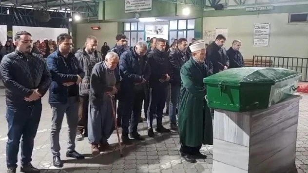 Mersin'de kocası tarafından öldürülen kadın toprağa verildi