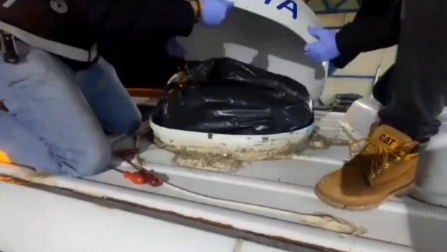 Minibüsün üst kısmından 25 kilo eroin çıktı