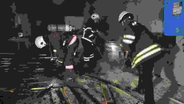 Mobilya imalathanesinde korkutan yangın