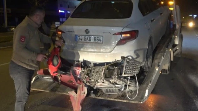 Motosiklete çarpan sürücü olay yerinden kaçtı