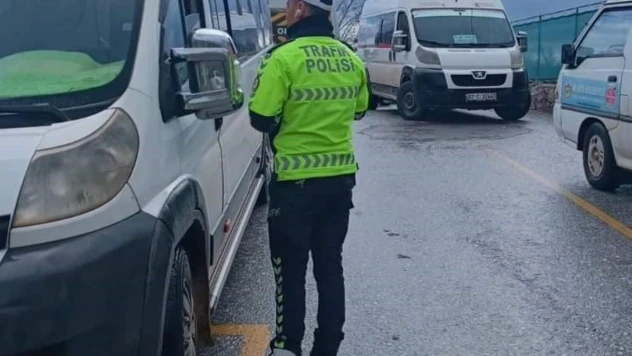 Motosikletli sürücüde uyuşturucu ele geçirildi