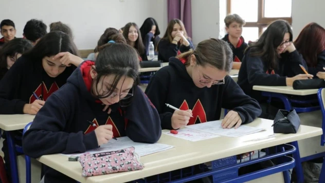 Muğla'da 36 bin 334 öğrenci düzenlenen ortak sınavda ter döktü