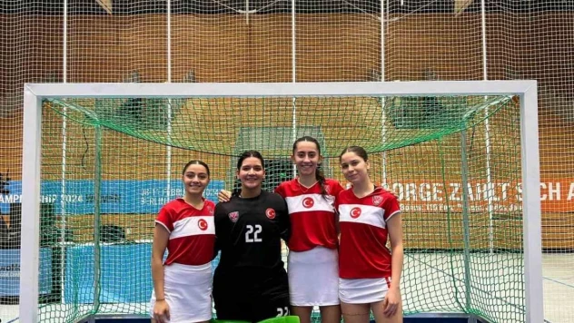 Muğlalı Hokeyciler Berlin'de mücadele edecek