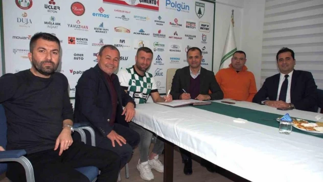 Muğlaspor deneyimli golcüyü transfer etti