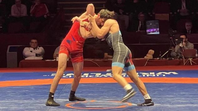 Murat Fırat'tan bronz madalya