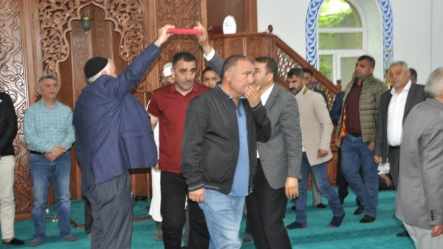 Muş'da husumetli aileler camide barıştı