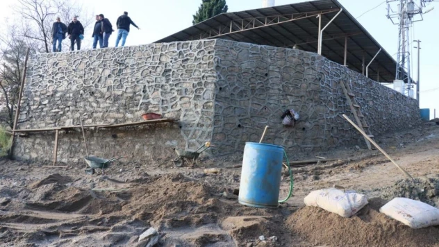 Nazilli Belediyesi'nin, Eycelli'deki istinat duvarını tamamladı