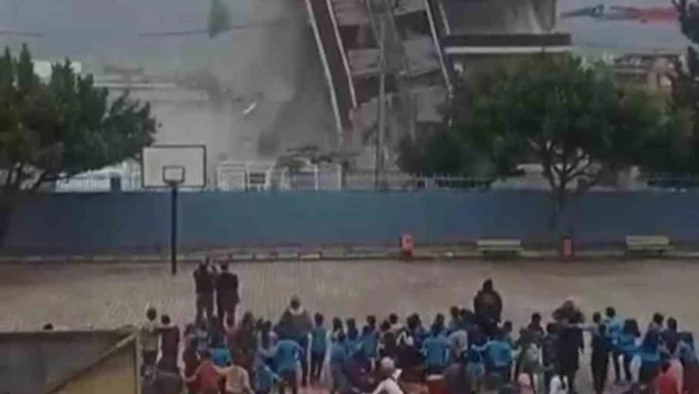 Öğrencilere korkudan çığlık attıran yıkımla ilgili inceleme başlatıldı