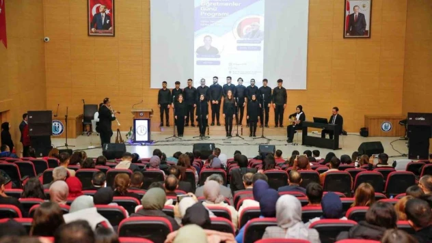 Öğretmenler Günü etkinliği sanat ve ilmi bir araya getirdi