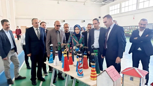 Okullarda yılsonu resim sergisi heyecanı