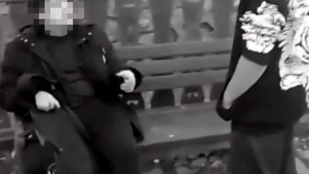 Önce özür dilettiler, sonra darp ettiler