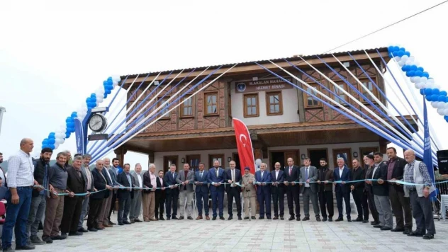 Orhaneli'de köy konakları tamamlanıyor