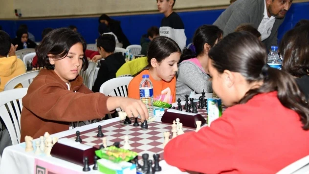 Osmaniye'de ''Kurtuluş Kupası'' satranç turnuvası başladı