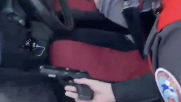 Osmaniye'de durdurulan otomobilde ruhsatsız silah ele geçirildi