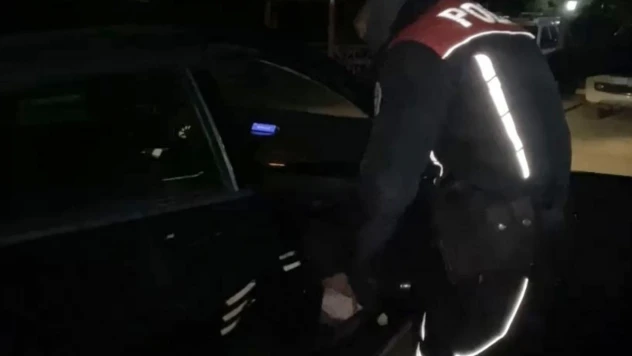 Osmaniye'de polisin durdurduğu otomobilden uyuşturucu madde çıktı