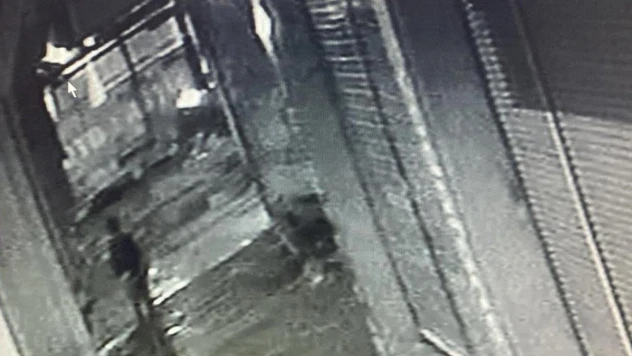 Oto lastikçi yanmamış yakılmış