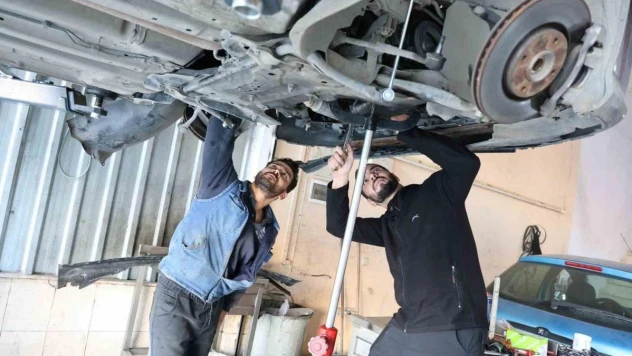 Oto tamircilerinden Aydınlı sürücülere uyarı: Aydın havasına aldanıp kış bakımlarını ihmal etmeyin